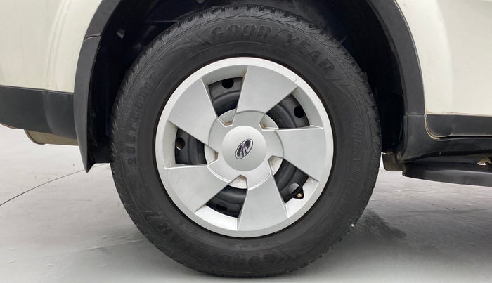 2016 Mahindra XUV500 W6 4X2, Diesel, Manual, 77,738 km, Right Rear Wheel