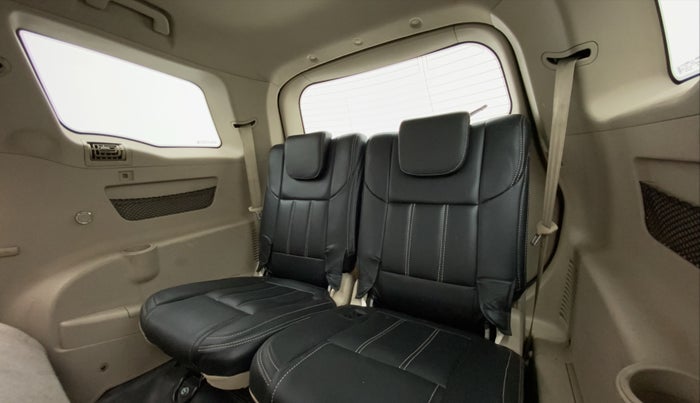 2016 Mahindra XUV500 W6 4X2, Diesel, Manual, 77,738 km, Third Seat Row ( optional )