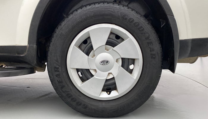 2016 Mahindra XUV500 W6 4X2, Diesel, Manual, 77,738 km, Left Rear Wheel
