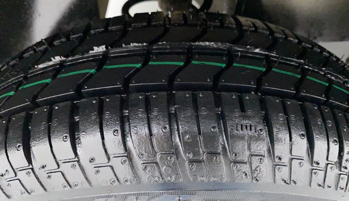 2015 Tata Nano XT TWIST, Petrol, Manual, 10,859 km, Right Rear Tyre Tread