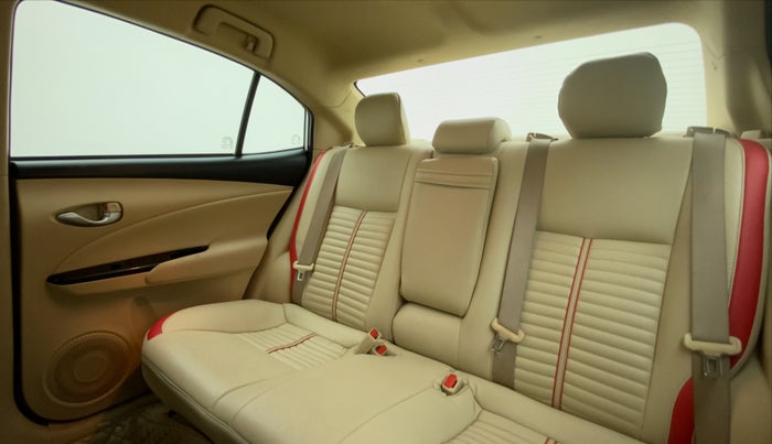 2018 Toyota YARIS G CVT, Petrol, Automatic, 56,714 km, Right Side Rear Door Cabin