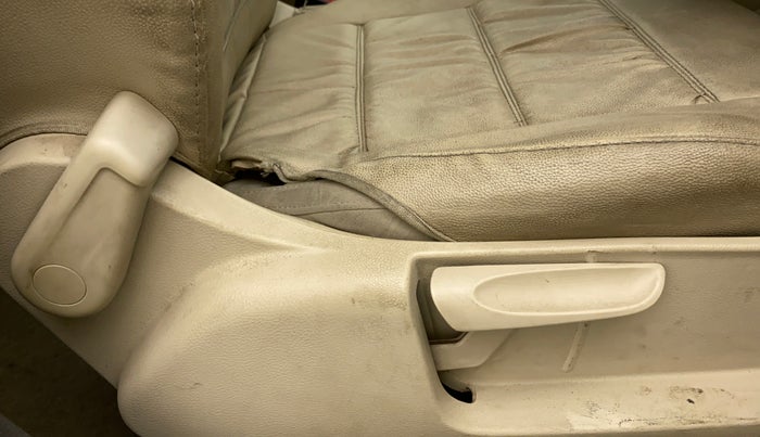 2011 Volkswagen Vento HIGHLINE PETROL AT, Petrol, Automatic, 67,403 km, Driver Side Adjustment Panel