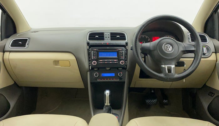 2011 Volkswagen Vento HIGHLINE PETROL AT, Petrol, Automatic, 67,403 km, Dashboard