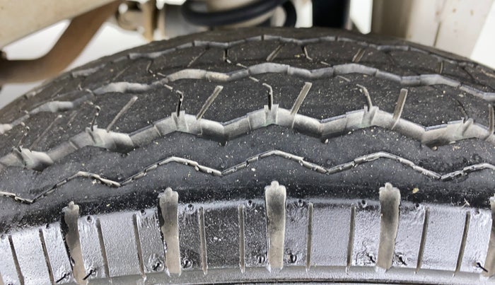 2019 Maruti Eeco 5 STR WITH AC PLUSHTR, Petrol, Manual, 9,625 km, Left Rear Tyre Tread