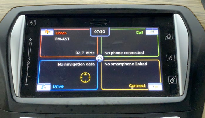 2019 Maruti Ciaz ALPHA 1.5 MT VTVT SHVS, Petrol, Manual, 39,599 km, Infotainment system - GPS Card not working/missing