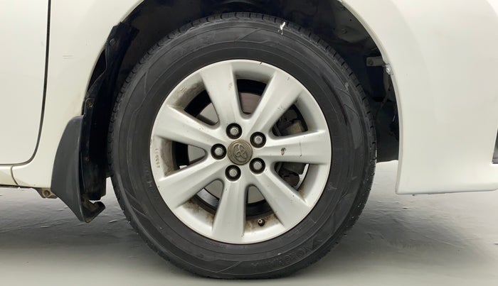 2015 Toyota Corolla Altis G, Petrol, Manual, 81,483 km, Right Front Wheel