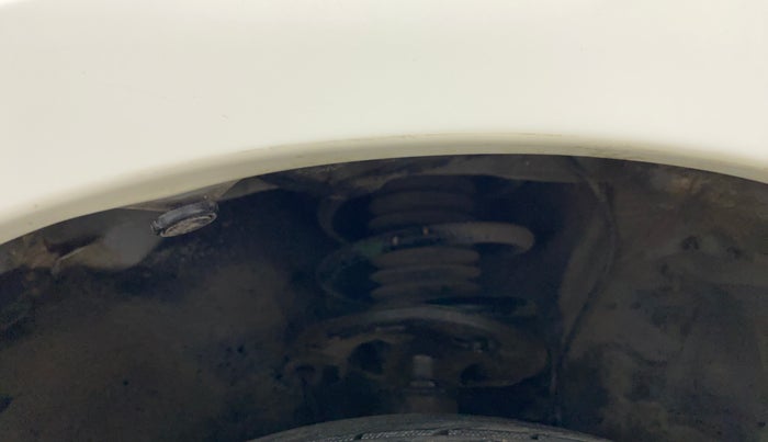 2015 Toyota Corolla Altis G, Petrol, Manual, 81,483 km, Right fender - Lining loose