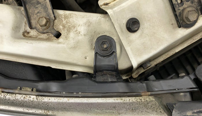 2015 Toyota Corolla Altis G, Petrol, Manual, 81,483 km, Right headlight - Clamp has minor damage