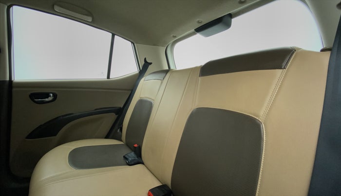 2015 Hyundai i10 SPORTZ 1.1 IRDE2, Petrol, Manual, 59,347 km, Right Side Rear Door Cabin