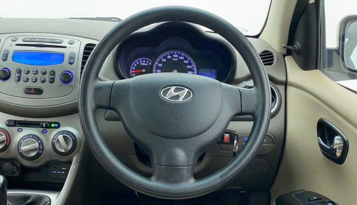 2015 Hyundai i10 SPORTZ 1.1 IRDE2, Petrol, Manual, 59,347 km, Steering Wheel Close Up