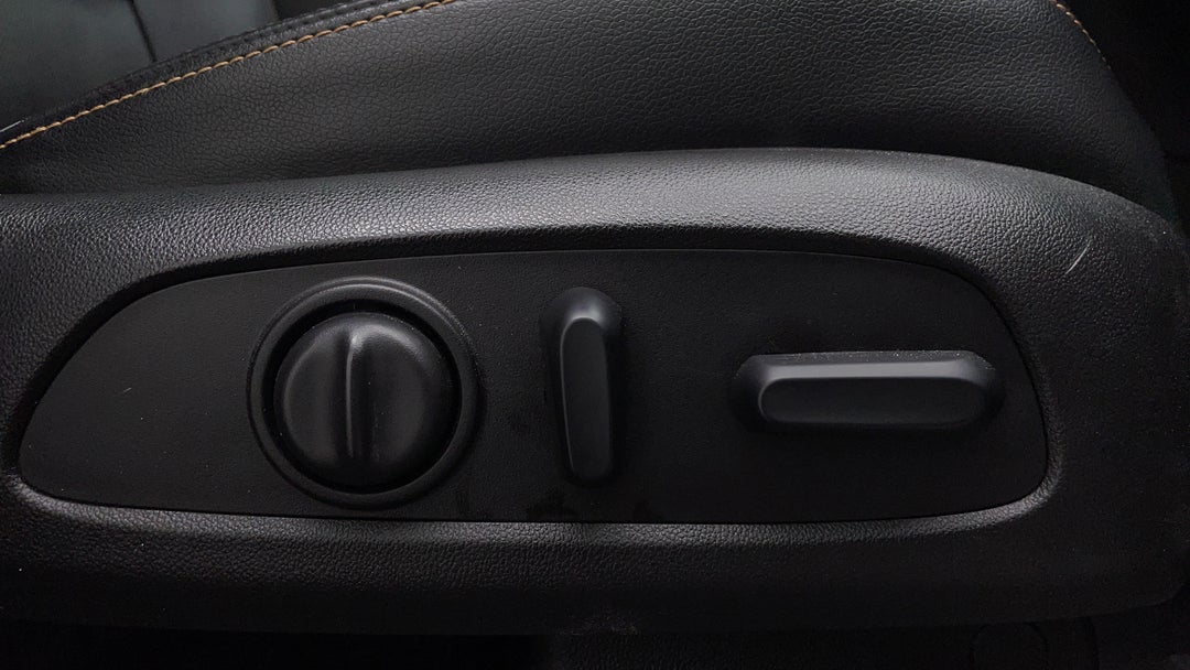 2018 Holden Equinox Ltz-v (awd), Automatic, 57591 km, Drivers Side Adjustment Panel