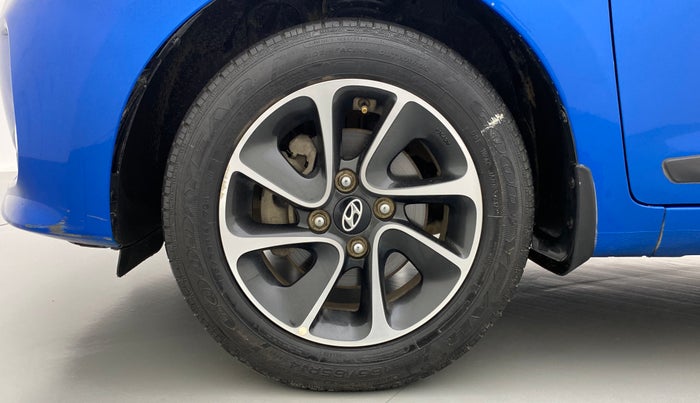 2017 Hyundai Grand i10 SPORTZ (O) 1.2 AT VTVT, Petrol, Automatic, 19,752 km, Left Front Wheel