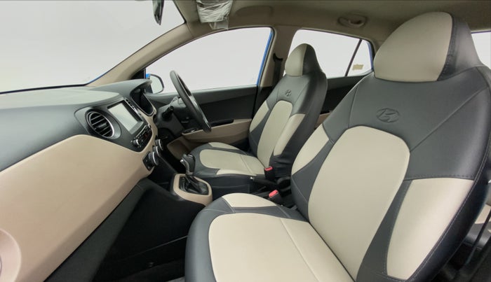 2017 Hyundai Grand i10 SPORTZ (O) 1.2 AT VTVT, Petrol, Automatic, 19,752 km, Right Side Front Door Cabin