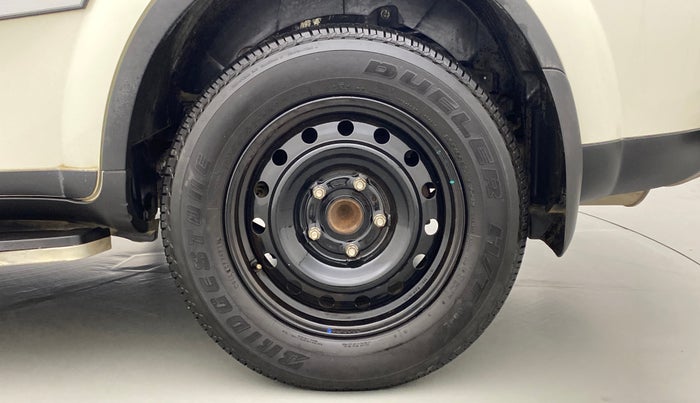 2019 Mahindra XUV500 W7 FWD, Diesel, Manual, 40,278 km, Left Rear Wheel