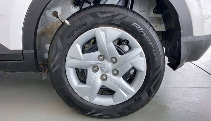 2021 Hyundai VENUE S MT 1.2 KAPPA, Petrol, Manual, 7,858 km, Left Rear Wheel