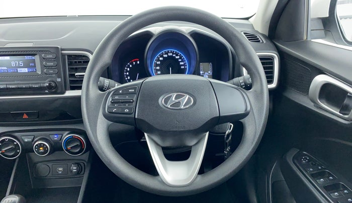 2021 Hyundai VENUE S MT 1.2 KAPPA, Petrol, Manual, 7,858 km, Steering Wheel Close Up