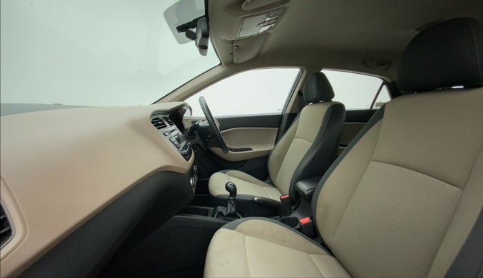 2015 Hyundai Elite i20 SPORTZ 1.2, Petrol, Manual, 70,263 km, Right Side Front Door Cabin