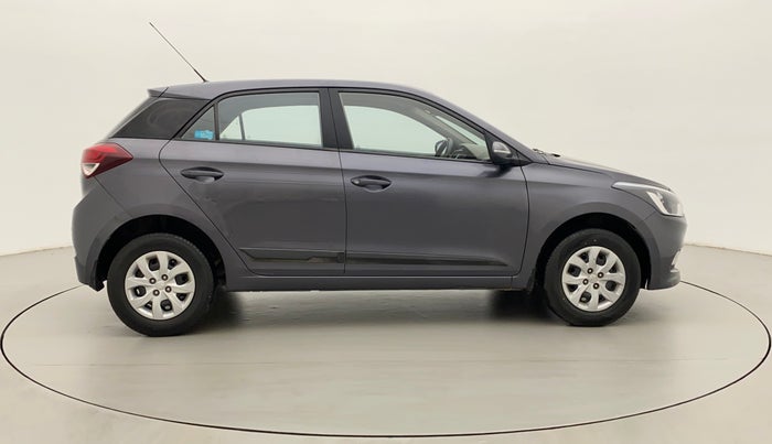 2015 Hyundai Elite i20 SPORTZ 1.2, Petrol, Manual, 70,263 km, Right Side View