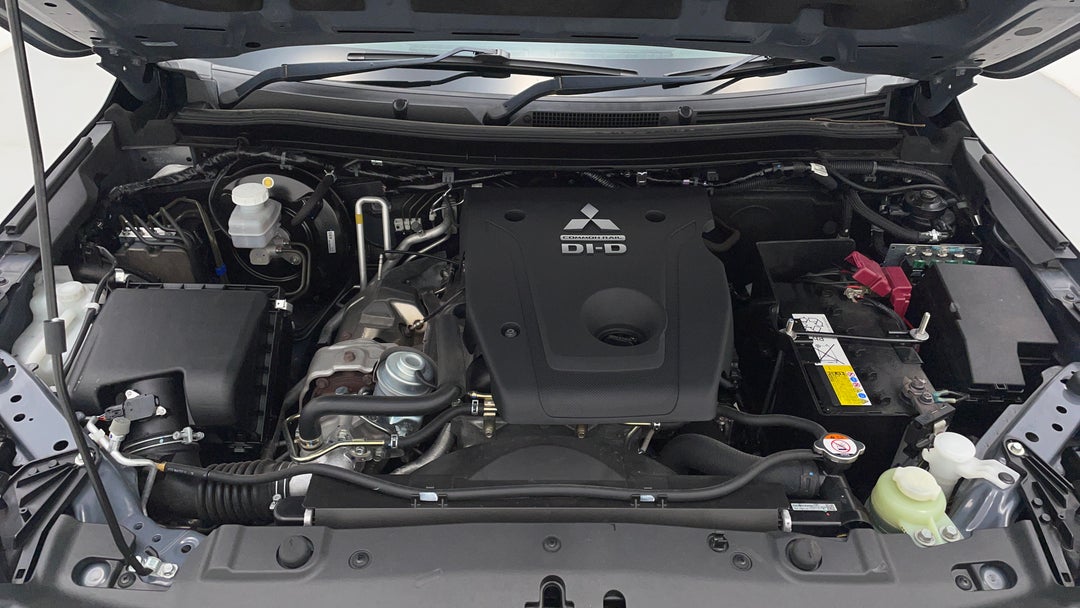 2020 Mitsubishi Pajero Sport Exceed (4x4) 7 Seat, Automatic, 76025 km, Open Bonnet (Engine)