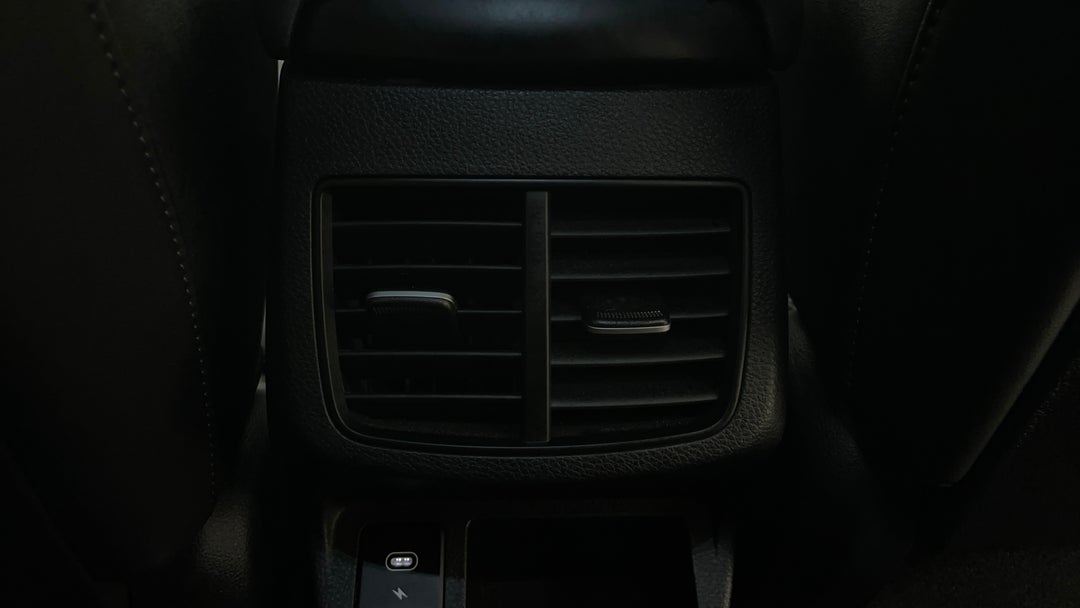 Rear A/C Vent