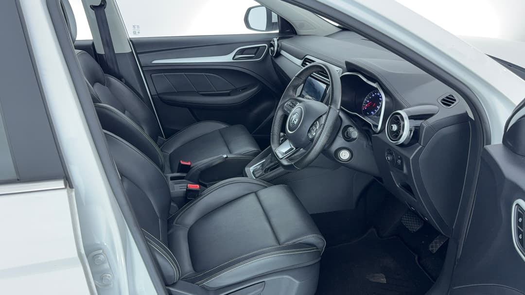 2021 MG ZS Excite, Automatic, 64224 km, Right Side Front Door Cabin View