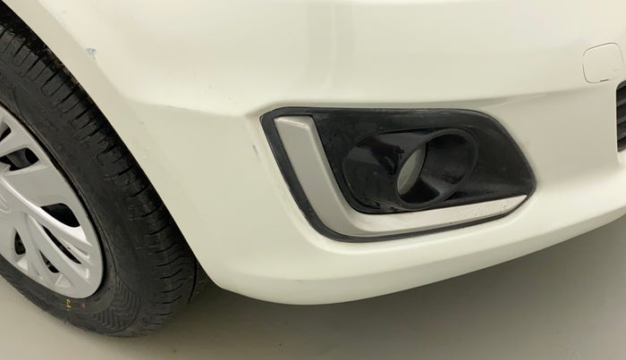 2015 Maruti Swift VXI, Petrol, Manual, 67,426 km, Front bumper - Paint has minor damage