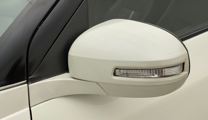 2015 Maruti Swift VXI, Petrol, Manual, 67,426 km, Left rear-view mirror - Mirror motor not working
