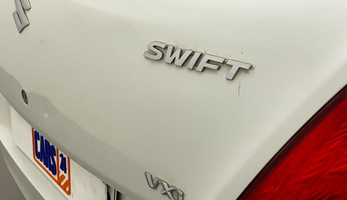 2015 Maruti Swift VXI, Petrol, Manual, 67,426 km, Dicky (Boot door) - Minor scratches