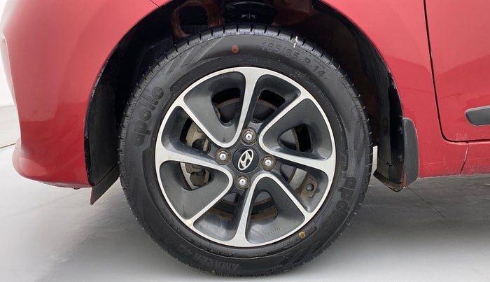 2017 Hyundai Grand i10 SPORTZ (O) 1.2 AT VTVT, Petrol, Automatic, 20,835 km, Left Front Wheel