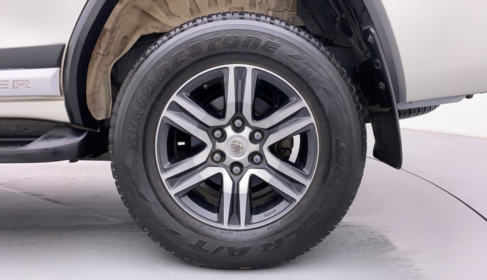 2019 Toyota Fortuner 2.8 4x2 MT, Diesel, Manual, 69,292 km, Left Rear Wheel