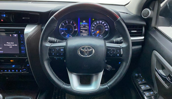 2019 Toyota Fortuner 2.8 4x2 MT, Diesel, Manual, 69,292 km, Steering Wheel Close Up