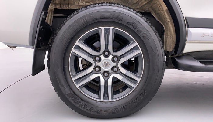 2019 Toyota Fortuner 2.8 4x2 MT, Diesel, Manual, 69,292 km, Right Rear Wheel