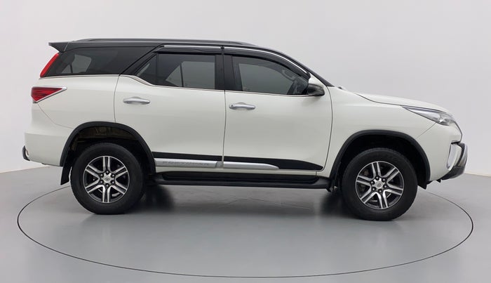 2019 Toyota Fortuner 2.8 4x2 MT, Diesel, Manual, 69,292 km, Right Side View