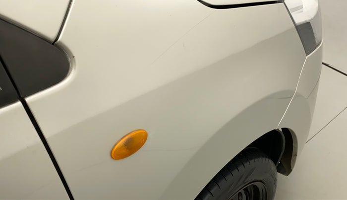 2016 Maruti Wagon R 1.0 VXI, Petrol, Manual, 99,049 km, Right fender - Minor scratches