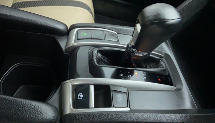 2019 Honda Civic VX CVT i-VTEC, Petrol, Automatic, 10,670 km, Gear Lever
