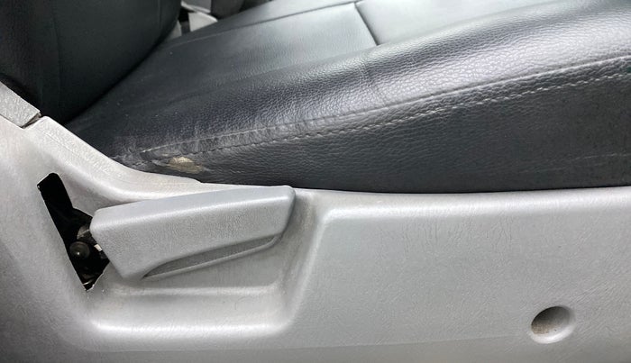 2014 Maruti Alto K10 VXI, Petrol, Manual, 38,313 km, Driver Side Adjustment Panel