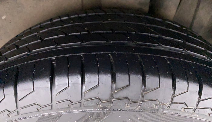 2020 Maruti S Cross ALPHA 1.5 SMART HYBRID, Petrol, Manual, 11,819 km, Left Rear Tyre Tread