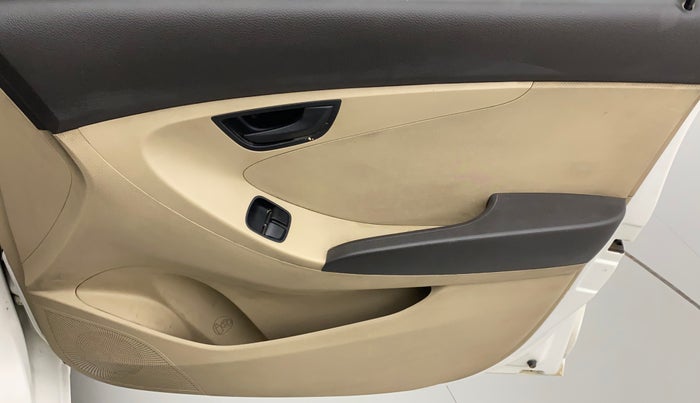 2012 Hyundai Eon MAGNA +, Petrol, Manual, 85,291 km, Driver Side Door Panels Control
