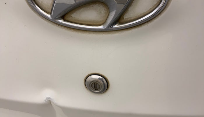 2012 Hyundai Eon MAGNA +, Petrol, Manual, 85,291 km, Lock system - Boot door not opening through lever