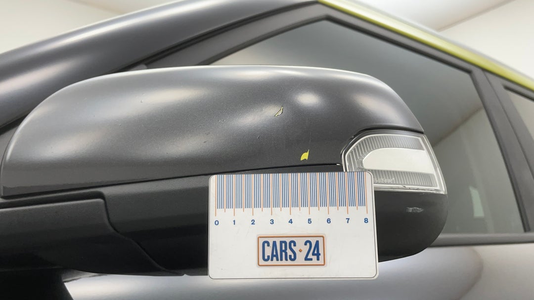 Side Mirrors Housing LHS Scratch