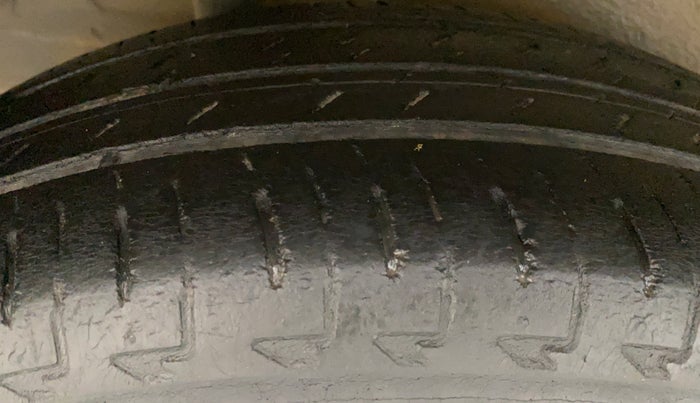 2018 Maruti IGNIS DELTA 1.2, Petrol, Manual, 88,732 km, Right Rear Tyre Tread