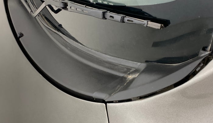 2018 Maruti Dzire ZDI Plus, Diesel, Manual, 70,020 km, Bonnet (hood) - Cowl vent panel has minor damage