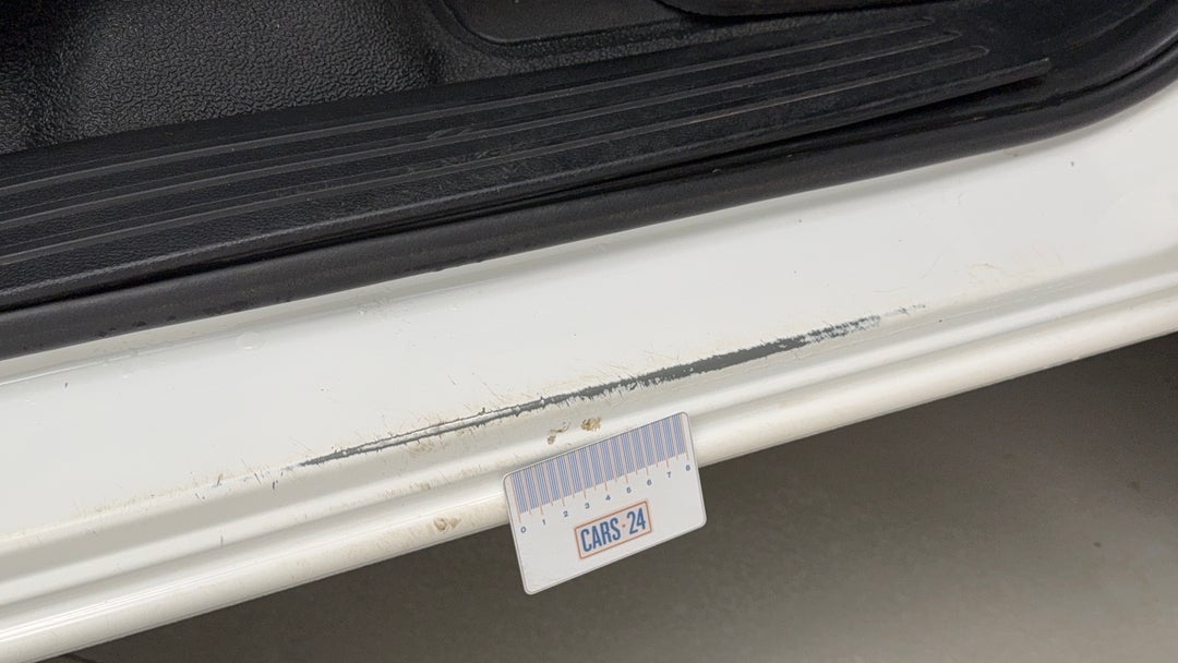 Door Sills Front RHS Scratch