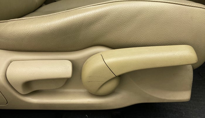 2010 Honda Civic 1.8V MT, Petrol, Manual, 35,936 km, Driver Side Adjustment Panel