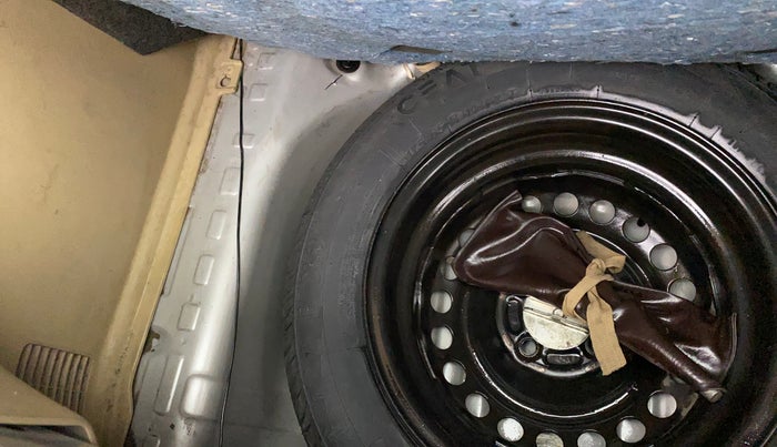 2015 Honda Brio S MT, Petrol, Manual, 67,801 km, Boot floor - Slightly dented