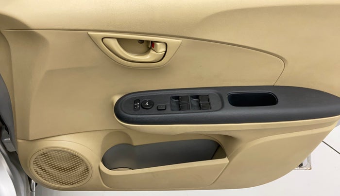 2015 Honda Brio S MT, Petrol, Manual, 67,801 km, Driver Side Door Panels Control