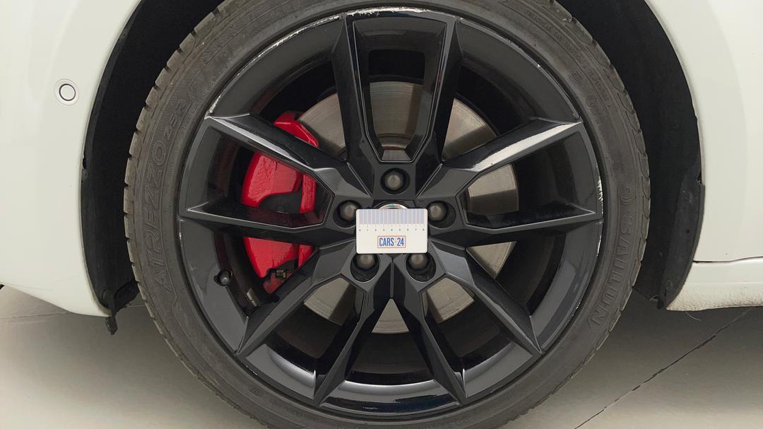 2016 SKODA Octavia Rs 162 Tsi, Automatic, 108061 km, Wheels Rim Front LHS Gutter Rash