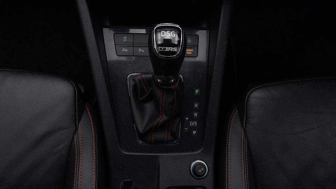 2016 SKODA Octavia Rs 162 Tsi, Automatic, 108061 km, Gear Lever 