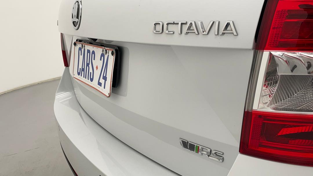 2016 SKODA Octavia Rs 162 Tsi, Automatic, 108061 km, Badge (Boot Right Side)