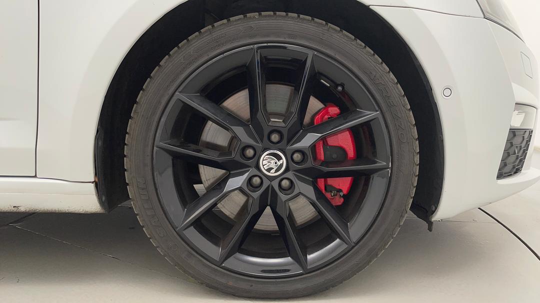 2016 SKODA Octavia Rs 162 Tsi, Automatic, 108061 km, Right Front Wheel